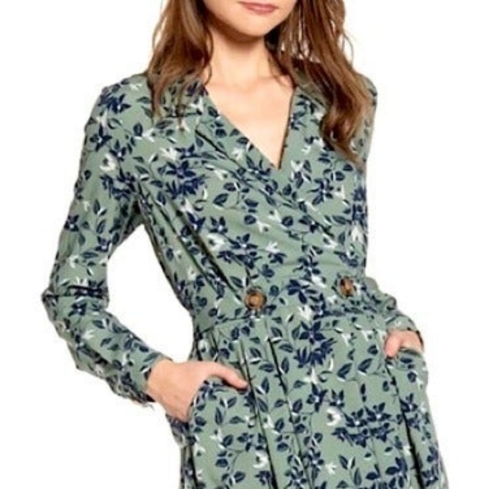 Vero Moda Viola Green Floral Print Blouse with Buttons (Small)
